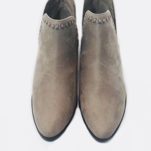 NWOB SODA cut out ankle boots - Picture 3 of 5